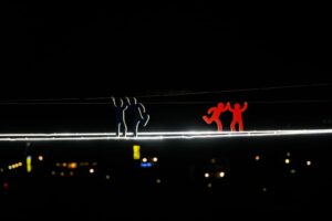 installazione di light art al courmayeur design weekend