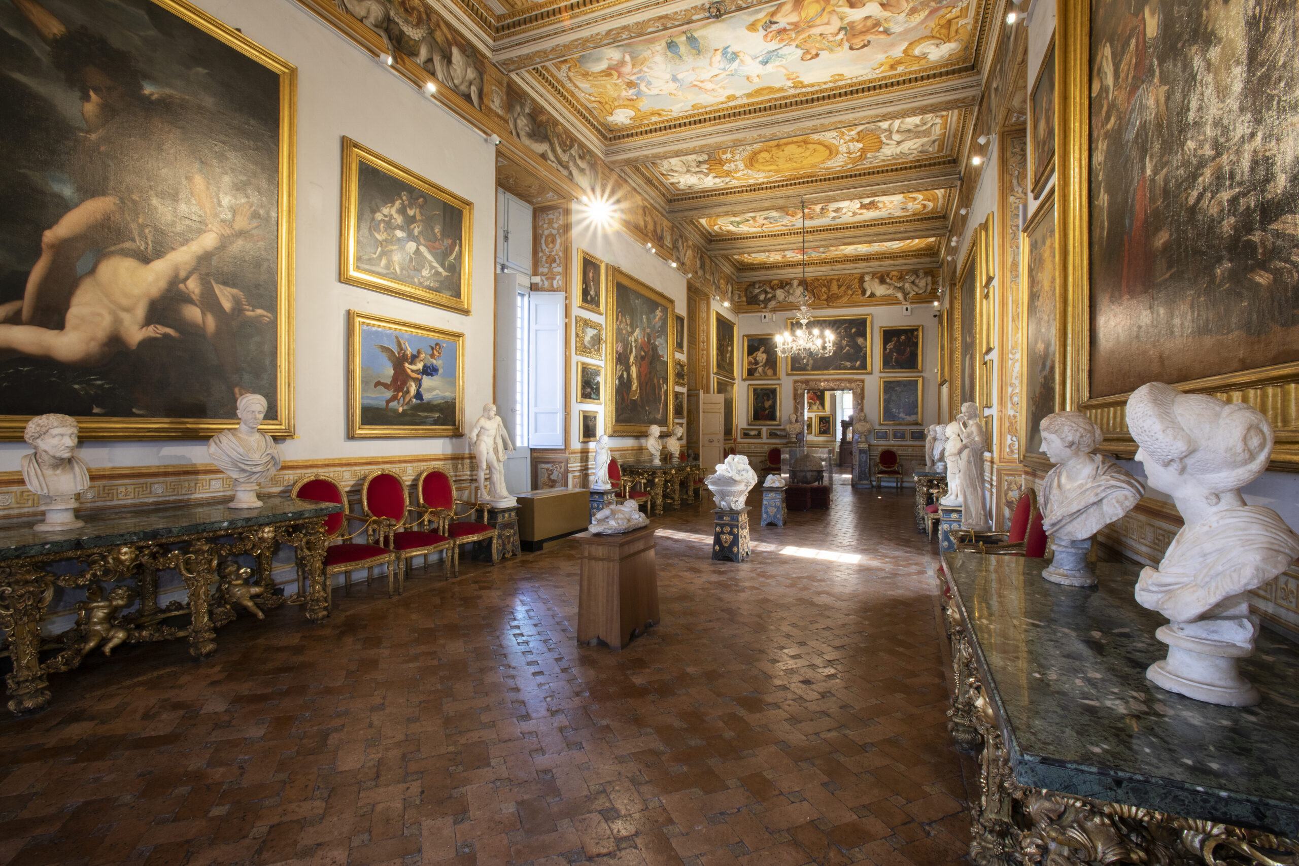 illuminazione galleria spada