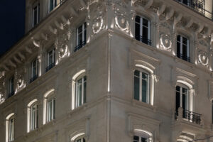 illuminazione esterni edificio