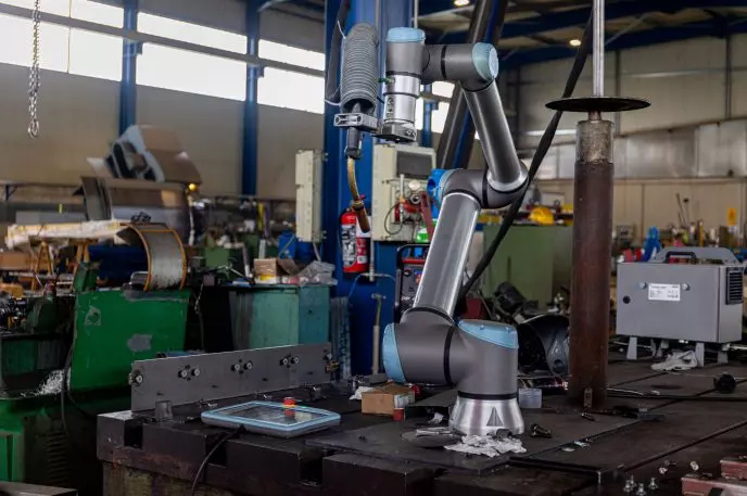 cobot per saldatura industriale
